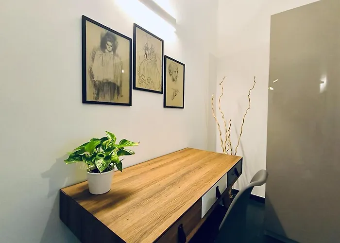 Apartment Hc - Appio Skyline Petit Attic