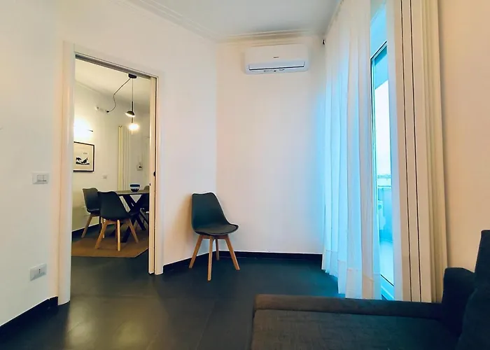 Hc - Appio Skyline Petit Attic Apartment